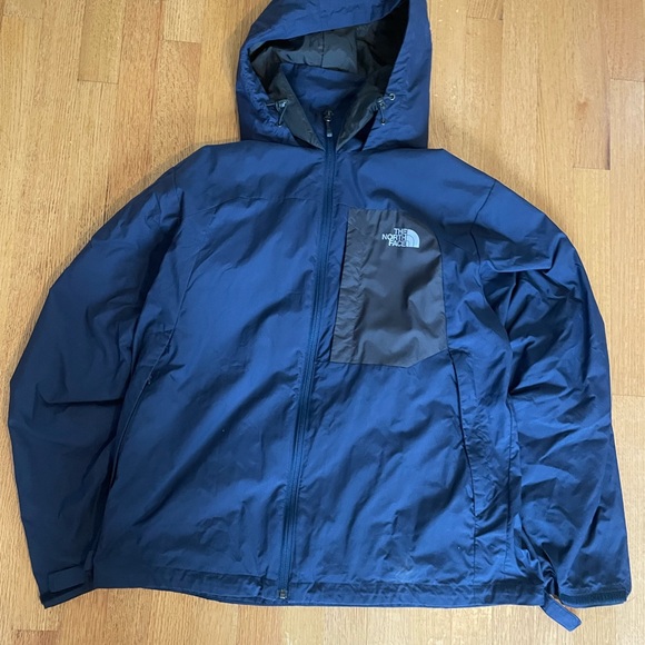 The North Face Men's Dark Blue Performance Jacket - Picture 1 of 3